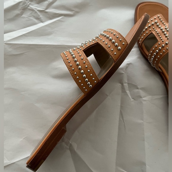Hermes Oran Studded Sandal - Picture 3 of 15
